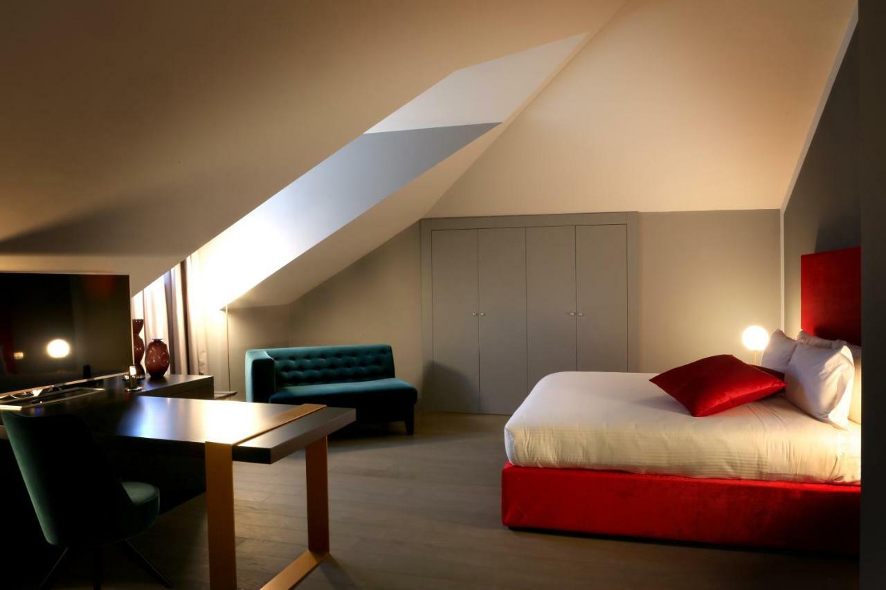 Palazzo Cornalia Hotel Milan Luaran gambar A room at the hotel